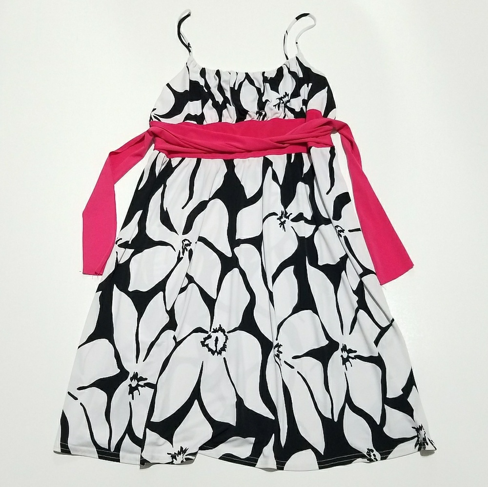 Floral contemporary belted dress